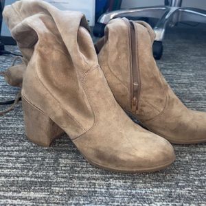 Lightly worn beige knee high boots!